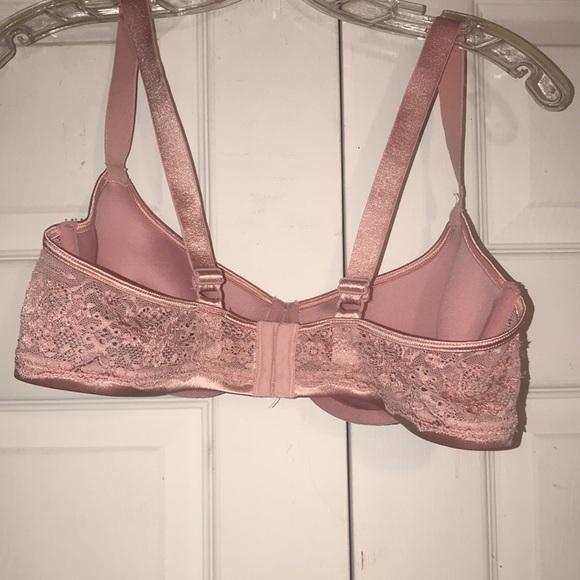 Women’s Cabernet Lace Bra - Picture 5 of 9